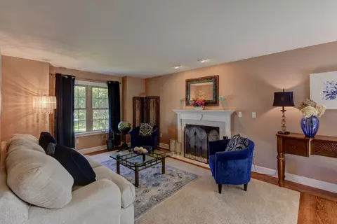9948 Margo Ln, Munster, IN 46321 photo 5