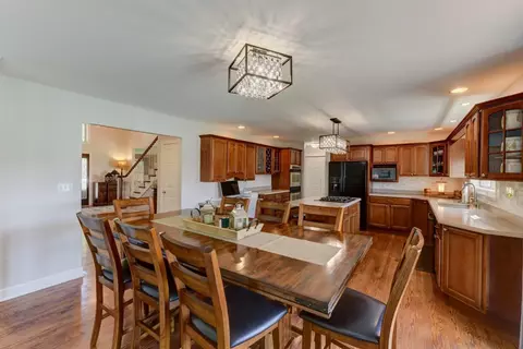 9948 Margo Ln, Munster, IN 46321 photo 12