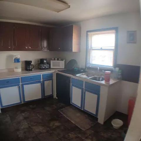 880 Floyd St, Gary, IN 46403 photo 5