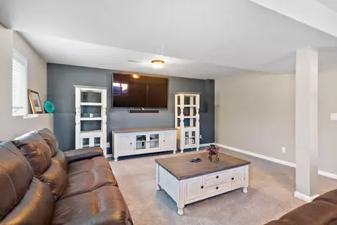 8496 Heather Ct, Saint John, IN 46373 photo 15