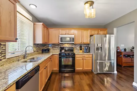 8496 Heather Ct, Saint John, IN 46373 photo 6