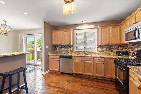 8496 Heather Ct, Saint John, IN 46373 photo 7