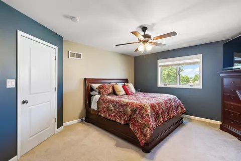 8496 Heather Ct, Saint John, IN 46373 photo 11