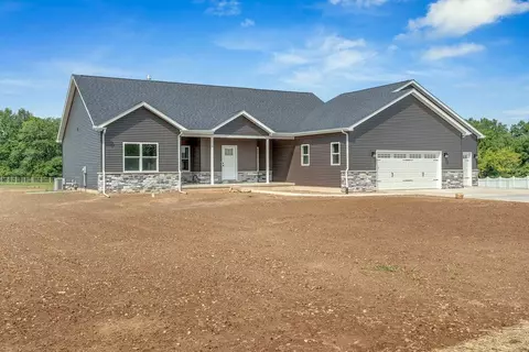 455 Farmview Dr, Valparaiso, IN 46383 photo 8