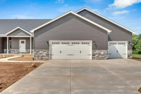 455 Farmview Dr, Valparaiso, IN 46383 photo 12