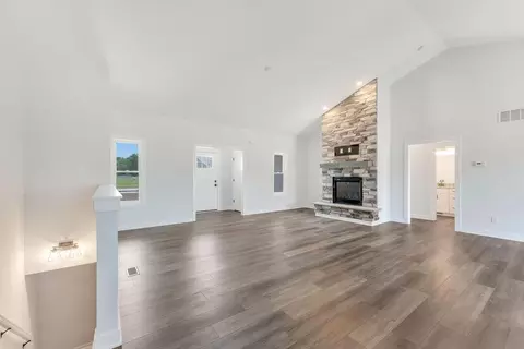 455 Farmview Dr, Valparaiso, IN 46383 photo 19