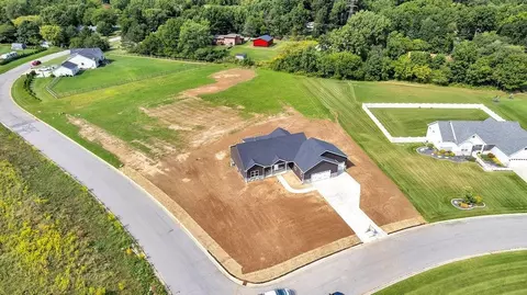 455 Farmview Dr, Valparaiso, IN 46383 photo 18