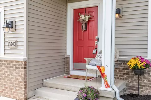 13240 Mckinley Pl, Crown Point, IN 46307 photo 2