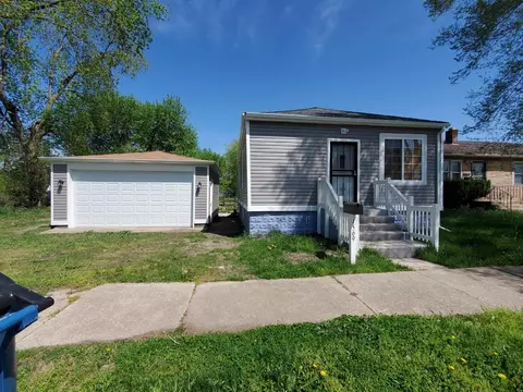 1569 Arthur St, Gary, IN 46404 photo 2