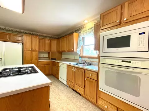 2402 E 150, La Porte, IN 46350 photo 9