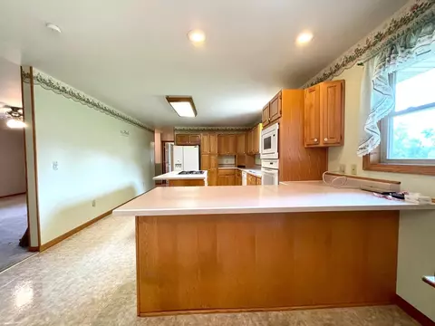 2402 E 150, La Porte, IN 46350 photo 10