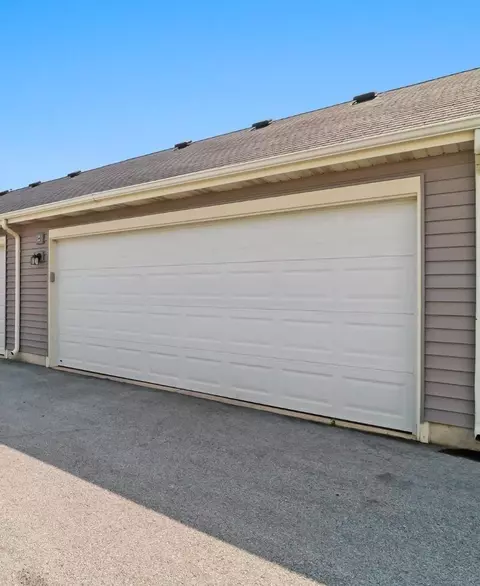 920 E 114th Pl, Crown Point, IN 46307 photo 4