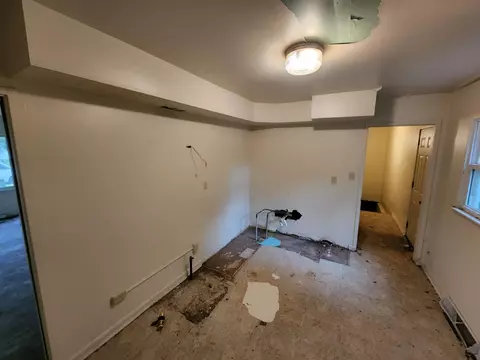 831 King St, Gary, IN 46406 photo 4