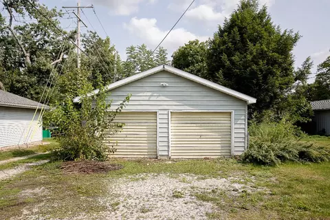 309 E St, La Porte, IN 46350 photo 18