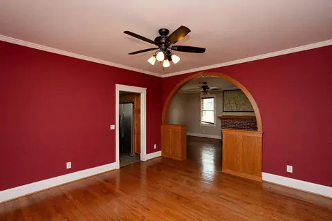 309 E St, La Porte, IN 46350 photo 5