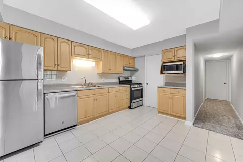 415 Old Stone Rd #D-7, Munster, IN 46321 photo 16