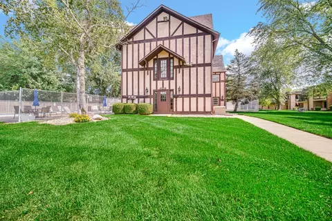 415 Old Stone Rd #D-7, Munster, IN 46321 photo 6