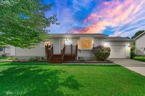 110 Orange Ct, Hebron, IN 46341 photo 1