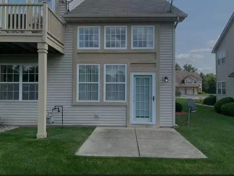 8018 Knickerbocker Pl, Dyer, IN 46311 photo 16