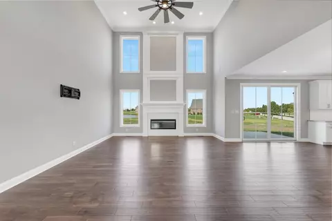 9619 Tall Grass Trl, Saint John, IN 46373 photo 6