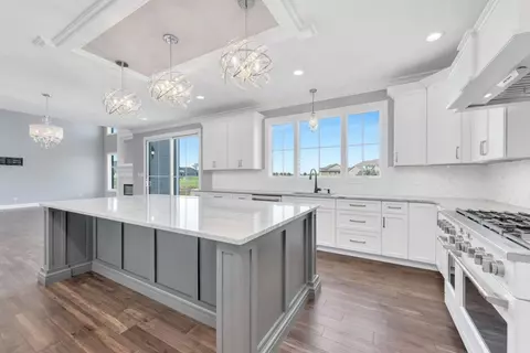 9619 Tall Grass Trl, Saint John, IN 46373 photo 4