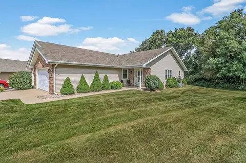 5814 Anthony Ct, Griffith, IN 46319 photo 2