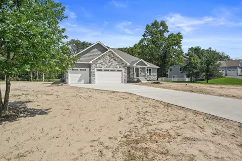 5552 Birdie Dr, Wheatfield, IN 46392 photo 3