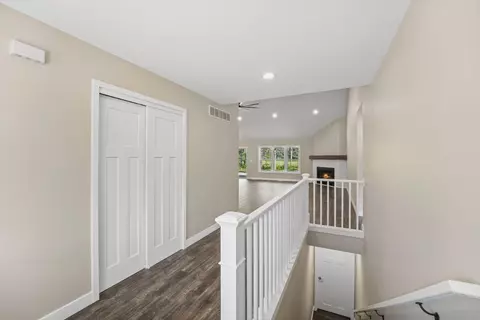 5552 Birdie Dr, Wheatfield, IN 46392 photo 6