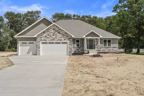 5552 Birdie Dr, Wheatfield, IN 46392 photo 2