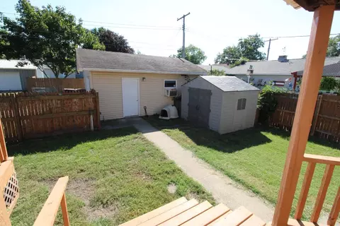 203 E State St, North Judson, IN 46366 photo 15