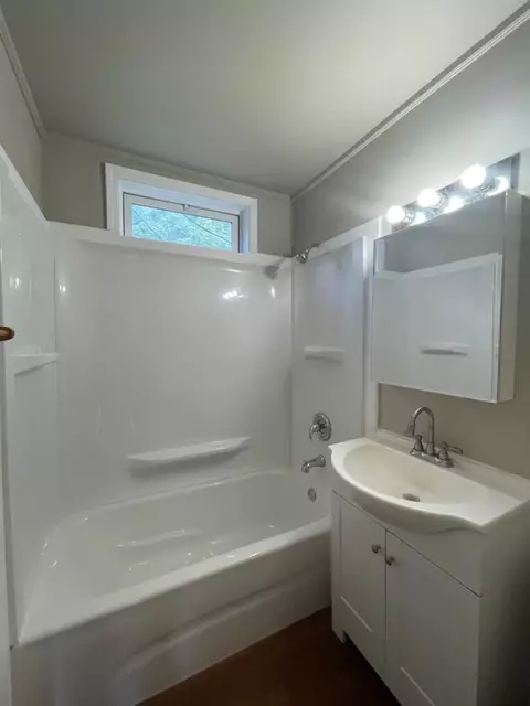 900 E 48th Pl, Gary, IN 46409 photo 7