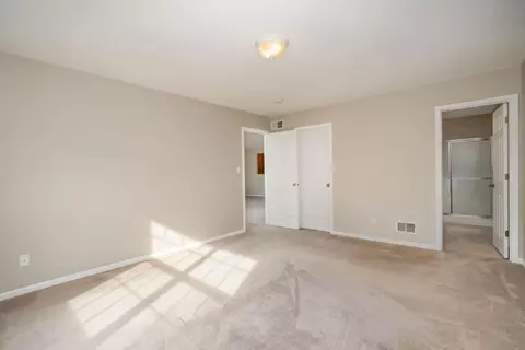 7036 Tompkins Ct, Griffith, IN 46319 photo 13