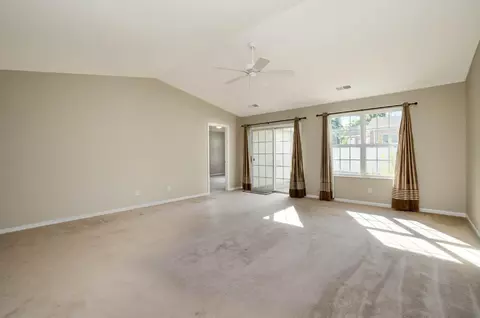 7036 Tompkins Ct, Griffith, IN 46319 photo 3