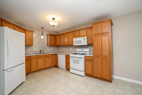 7036 Tompkins Ct, Griffith, IN 46319 photo 8