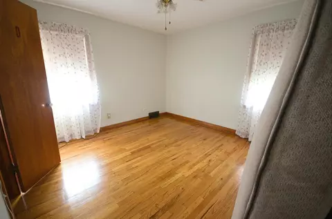 4956 Washington St, Gary, IN 46408 photo 8