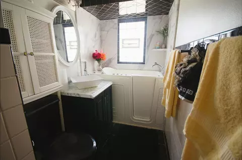 4956 Washington St, Gary, IN 46408 photo 10