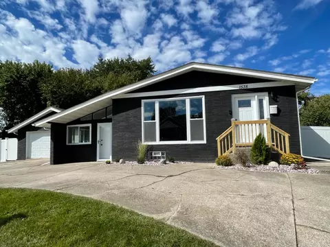 1538 Waite St, Gary, IN 46404 photo 2