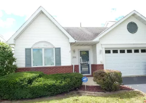 9536 Monroe St, Crown Point, IN 46307 photo 1