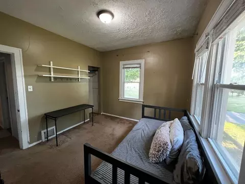336 E 56th Ave, Merrillville, IN 46410 photo 15