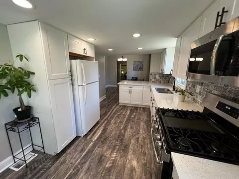 336 E 56th Ave, Merrillville, IN 46410 photo 5