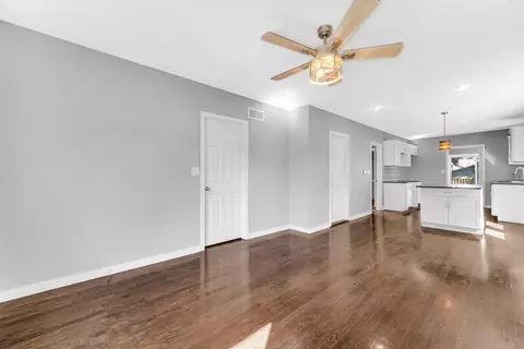 727 Mulberry St, Hammond, IN 46324 photo 8