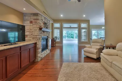 2602 Westwind Dr, Valparaiso, IN 46385 photo 8