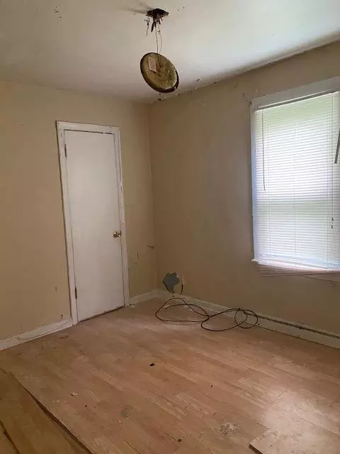2671 Buchanan St, Gary, IN 46407 photo 5