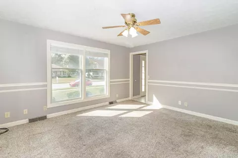 951 Springdale Dr, Hobart, IN 46342 photo 12