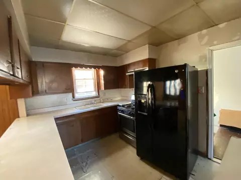713 120th St, Whiting, IN 46394 photo 5