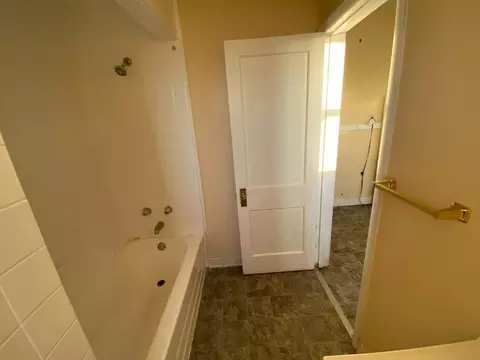 713 120th St, Whiting, IN 46394 photo 10