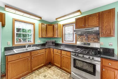 1006 N Warren St, Gary, IN 46403 photo 4