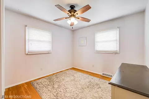 1431 W Beam St, Porter, IN 46304 photo 9