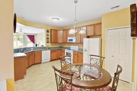 441 Cochran Dr, Crown Point, IN 46307 photo 3