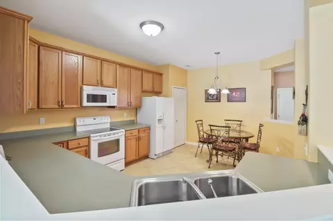 441 Cochran Dr, Crown Point, IN 46307 photo 5